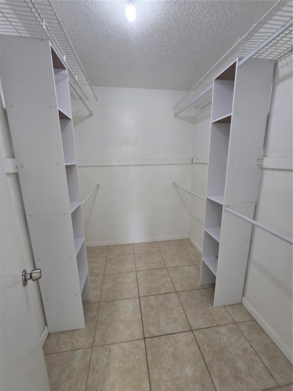 Building Photo - 9231 Antrim St