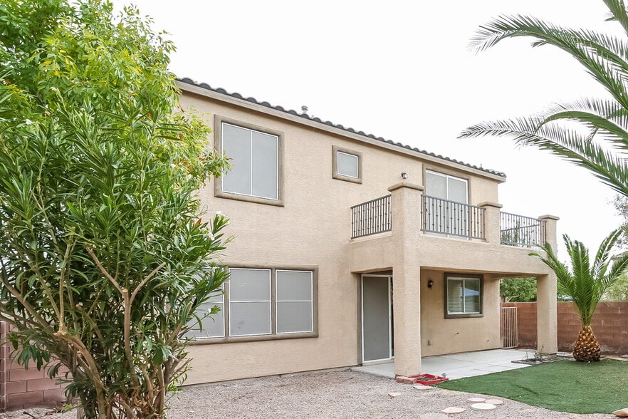 Building Photo - 324 Point Loma Ave