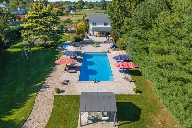 Building Photo - 525 S Harbor Rd