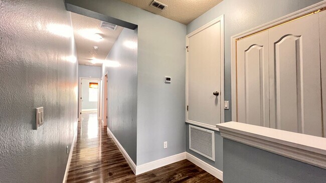 Building Photo - Elegant 3-Bedroom Home with Modern Comforts in the Reserve at Meadow, Ocoee! WASHER AND DRYER INC...