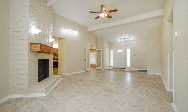 Building Photo - 19518 Gladewater Dr