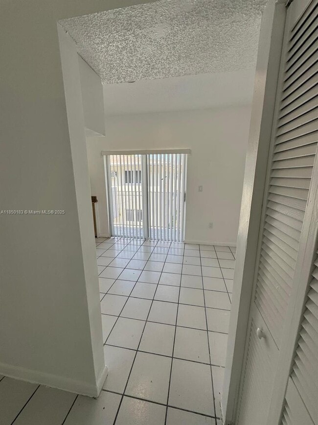 Building Photo - 1153 SW 7th St