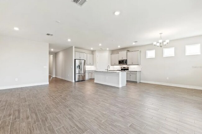 Building Photo - 15968 Crofton Spgs Wy