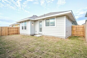 Building Photo - 171 White Dunes Dr