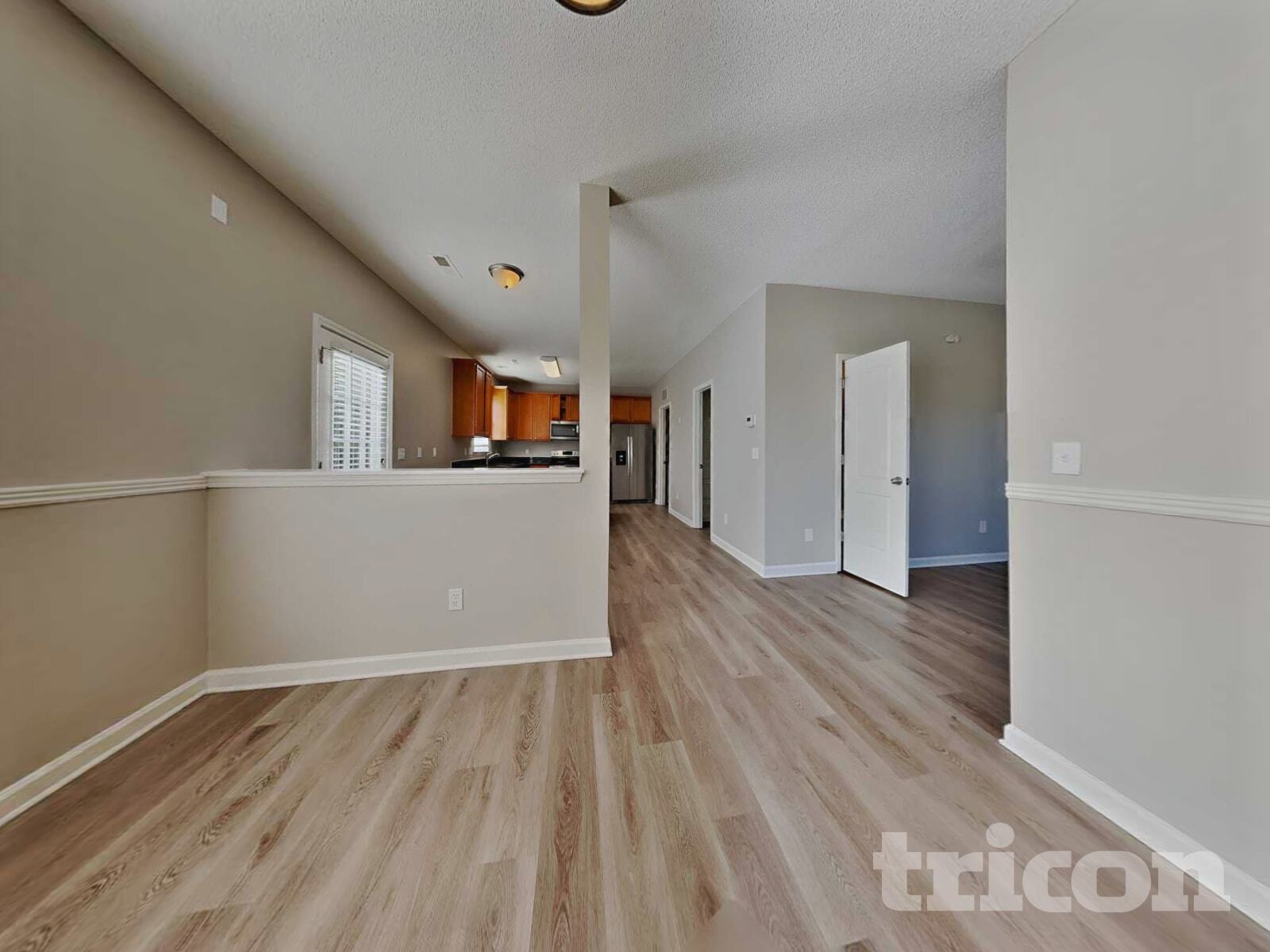 Building Photo - 6103 Glen Way Dr