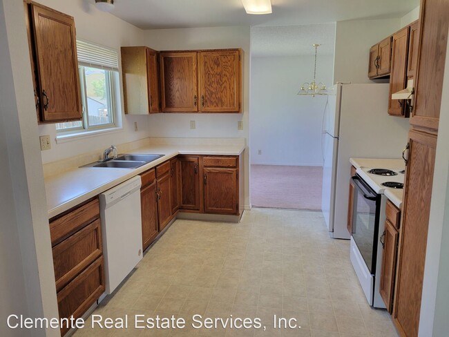 Building Photo - 3 br, 2.5 bath House - 1570 Purple Sage Court