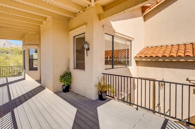 Building Photo - 5631 N Paseo Otono