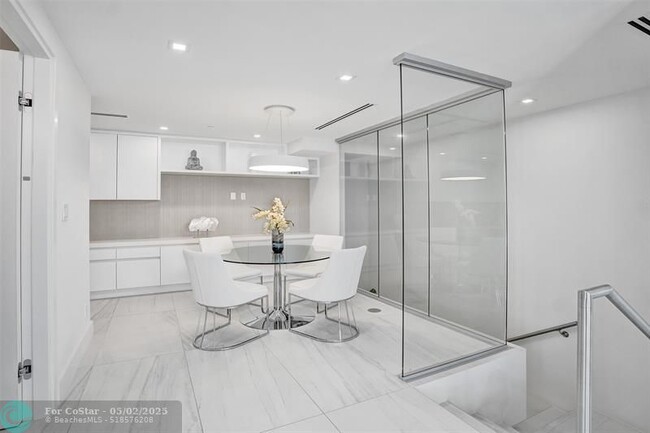 Building Photo - 701 N Fort Lauderdale Beach Blvd