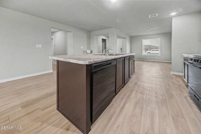 Building Photo - 14368 Star Cactus Ave