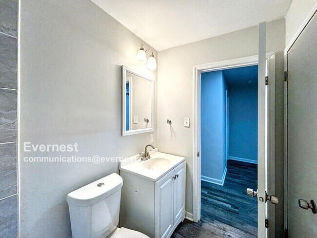 Building Photo - Charming 4-Bedroom Home with Comfort and O...