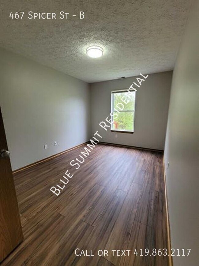Building Photo - 467 Spicer Street