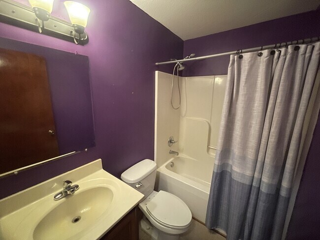 Building Photo - 1185 Eller Wood Dr