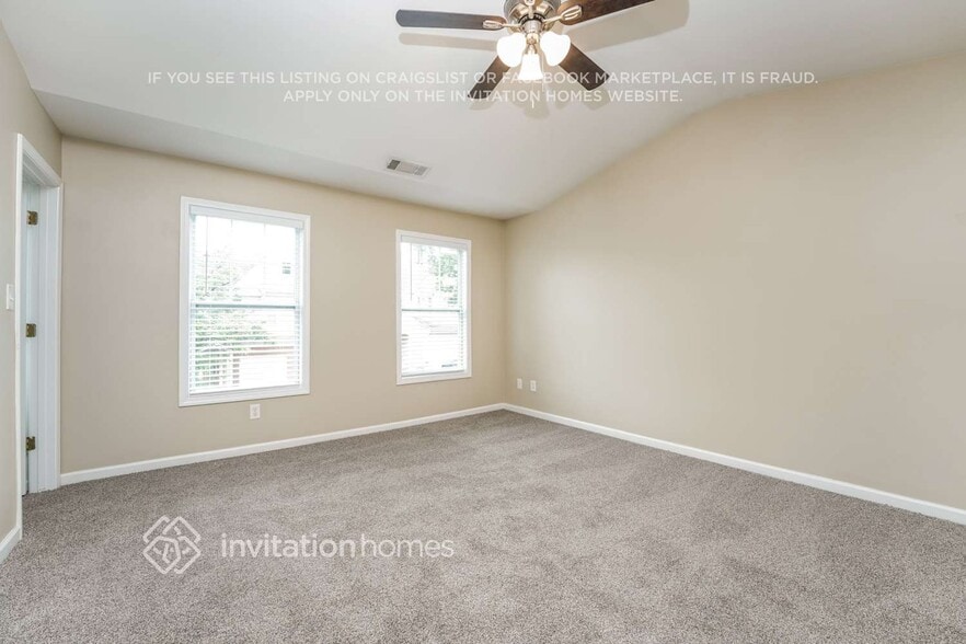 Building Photo - 2982 Briaroak Dr