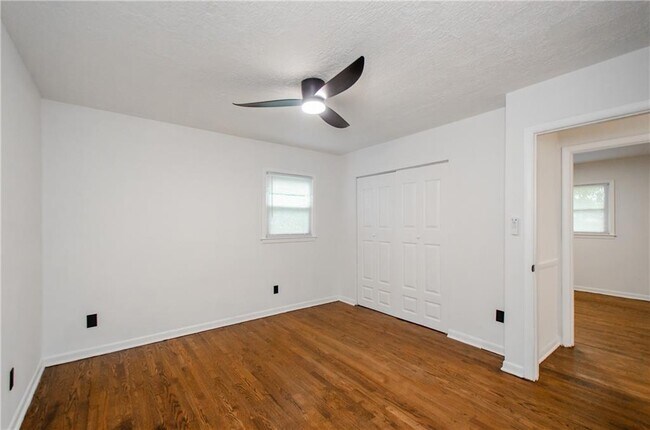 Building Photo - 3833 Wedgefield Cir