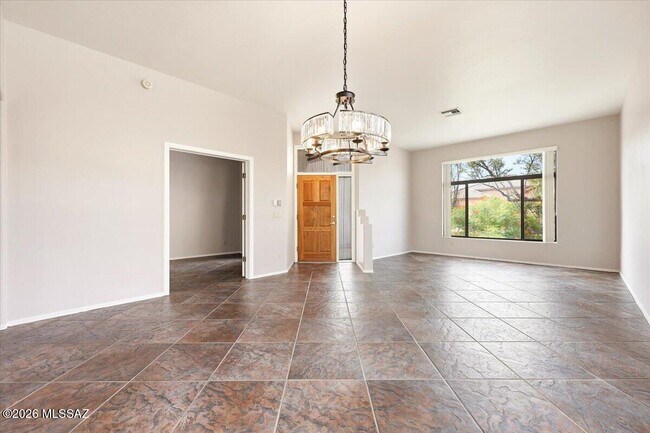 Building Photo - 10961 E Siskin Pl