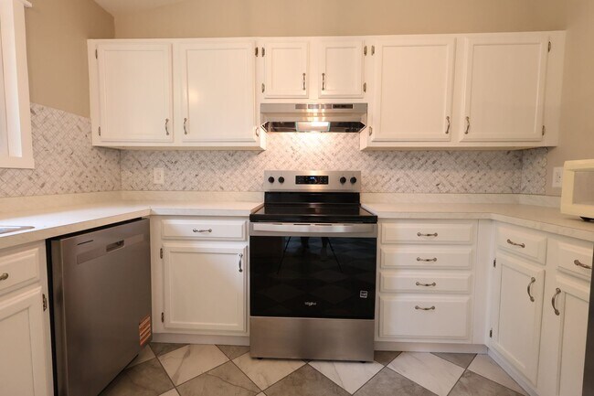 Building Photo - 622 Rustic Valley Dr