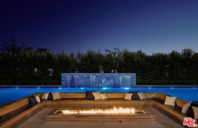 Building Photo - 25242 Prado Del Grandioso