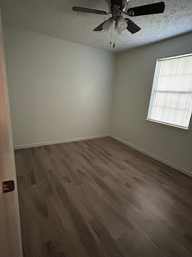 Building Photo - 134 Greene Dr