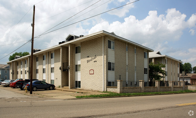 Primary Photo - Stonecrest Apartments