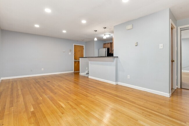 Primary Photo - 880 Broadway