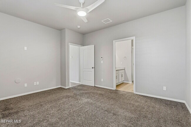 Building Photo - 12365 Desert Vista Ave