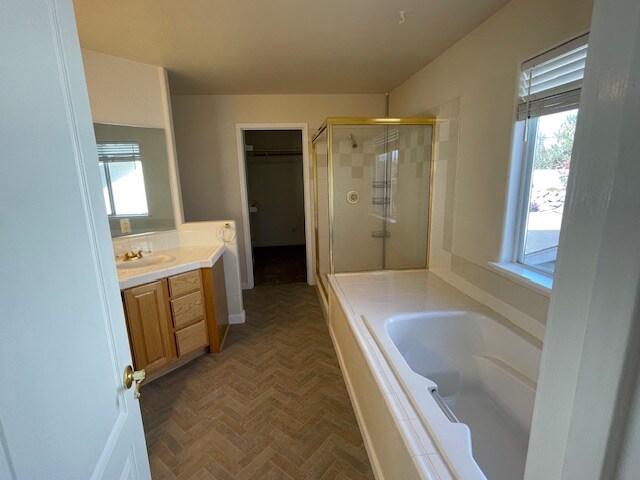 Building Photo - 5895 Blue Horizon Dr