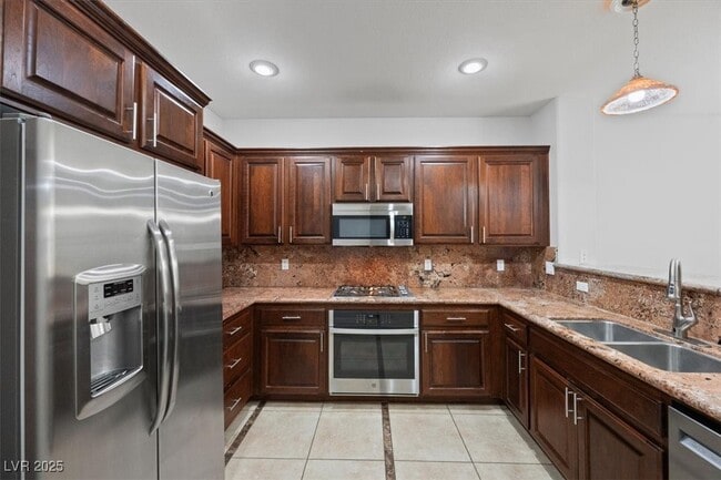 Primary Photo - 11404 Belmont Lake Dr
