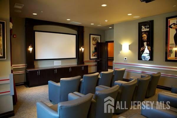 Building Photo - 1443 Sierra Dr