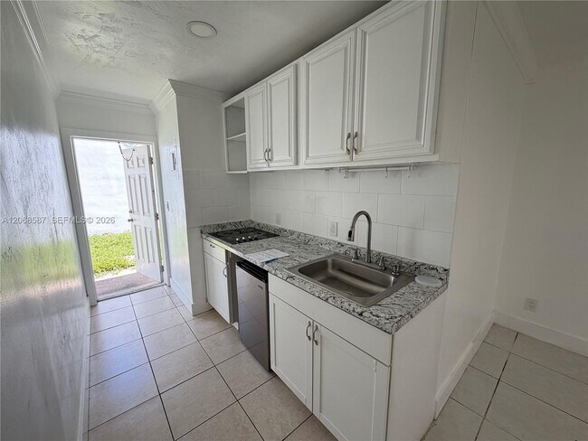 Building Photo - 4229 Bougainvilla Dr