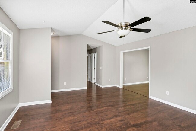 Building Photo - 14 Highgate Cir