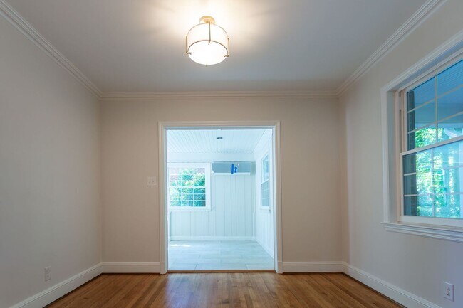 Building Photo - 3408 Kirby Dr