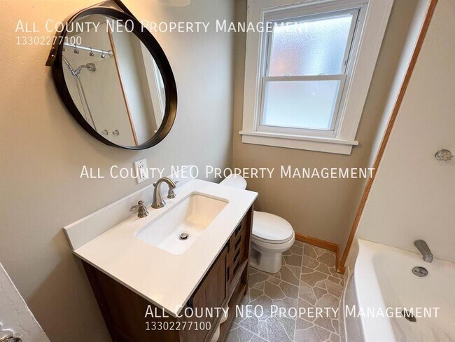 Building Photo - 1442 Cordova Ave