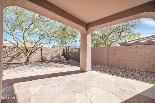 Building Photo - 41309 N Belfair Way