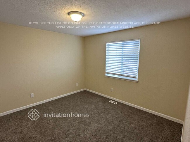 Building Photo - 17579 E Temple Dr