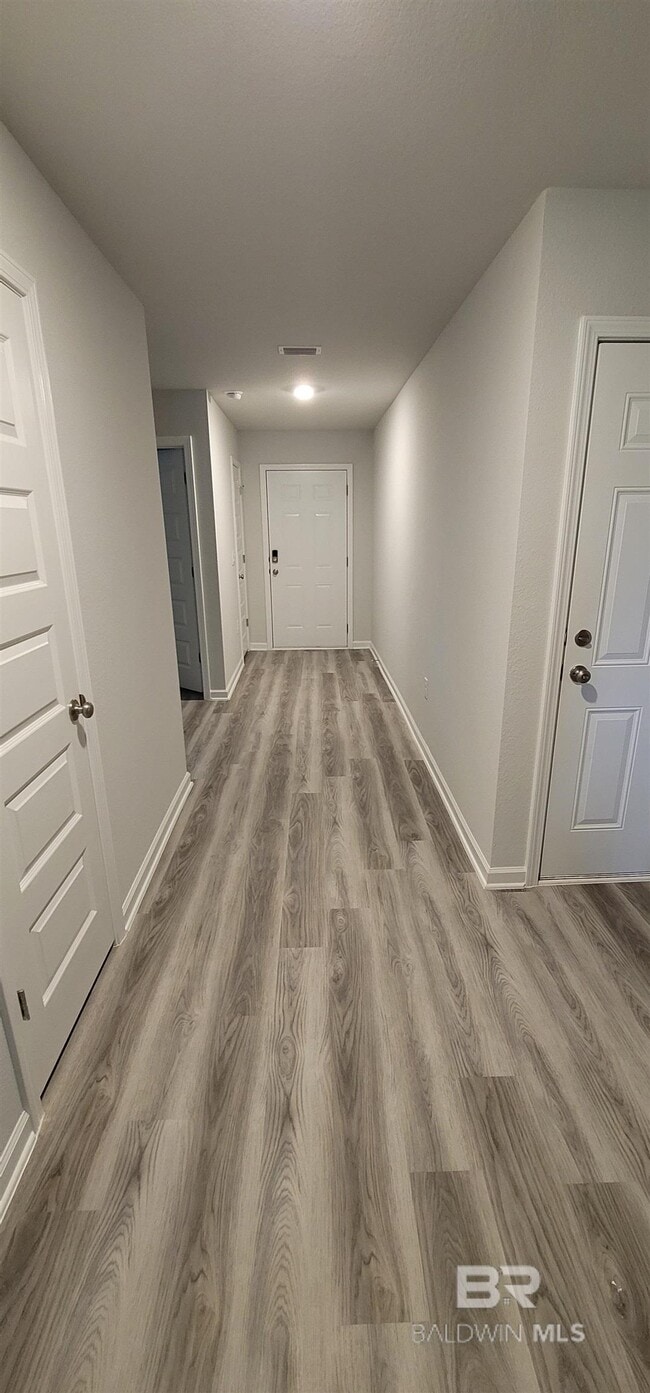 Building Photo - 388 Winters Ave