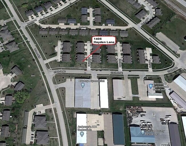 Building Photo - $1,600 | 3 Bedroom, 2 Bathroom Multi Floor Duplex | Pet Friendly* | Available for a August 1st, 2...