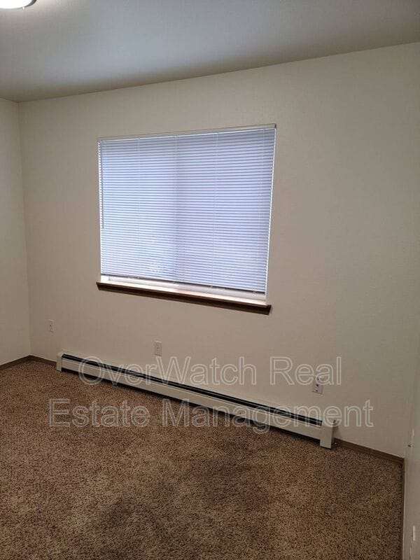 Building Photo - 3405 Oregon Dr