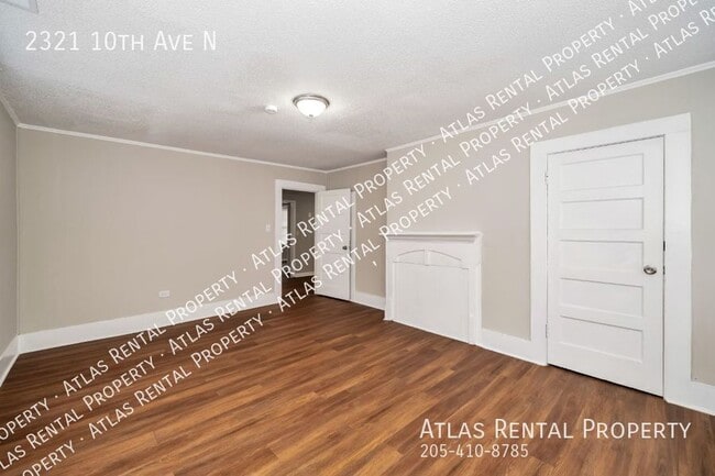 Building Photo - 2321 10th Ave N