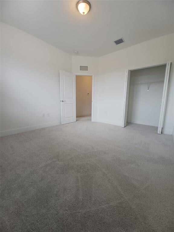 Building Photo - 5542 Agostino Way