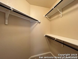 Building Photo - 1713 London Blue