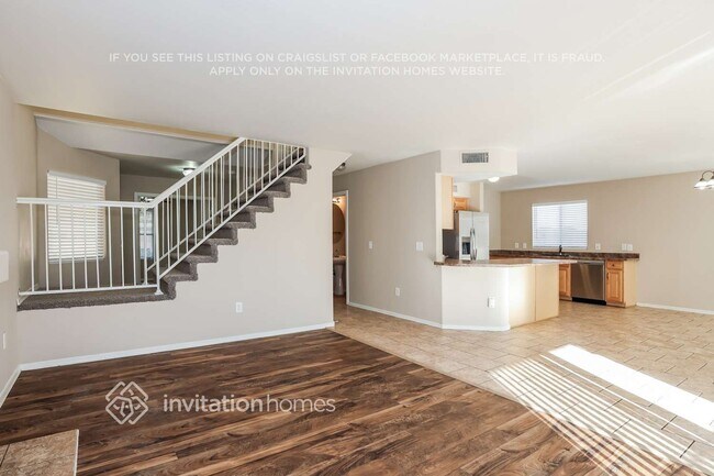 Building Photo - 7005 S 39th Dr