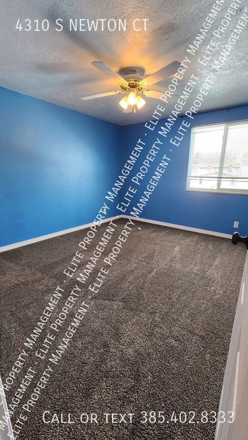 Building Photo - 4310 S Newton Ct