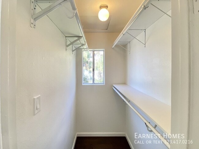 Building Photo - 834 Laguna Ave
