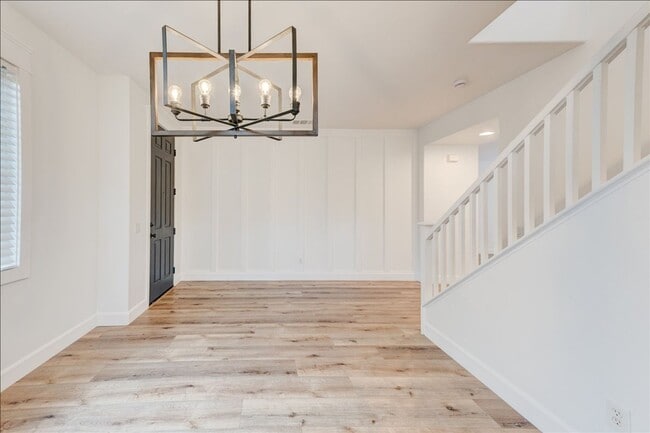 Building Photo - 467 Camino Verde