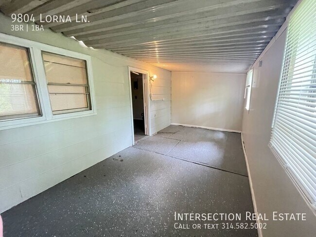 Building Photo - Charming 3 Bedroom Ranch Home with Fenced ...