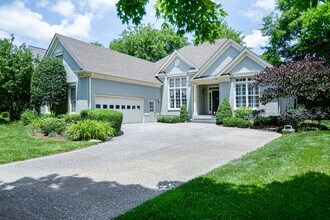 Building Photo - Beautiful Home in Willow Springs Just Minu...