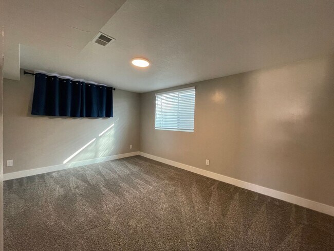 Building Photo - 2875 S Sherman St