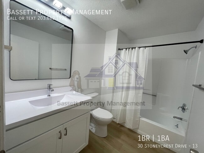 Building Photo - 30 Stoneycrest Dr