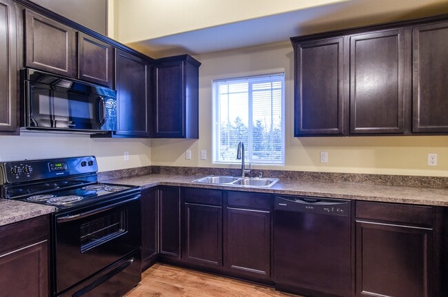 Floorplan - 8Hundred West Apartments