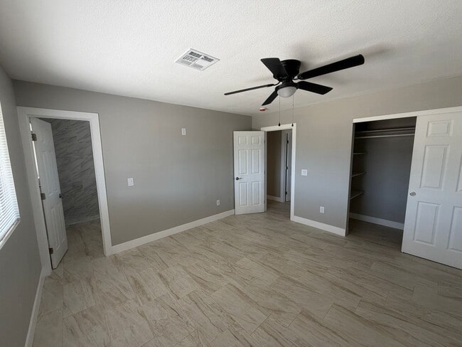 Building Photo - Newly Remodeled 4 Bedroom Two Bath Home